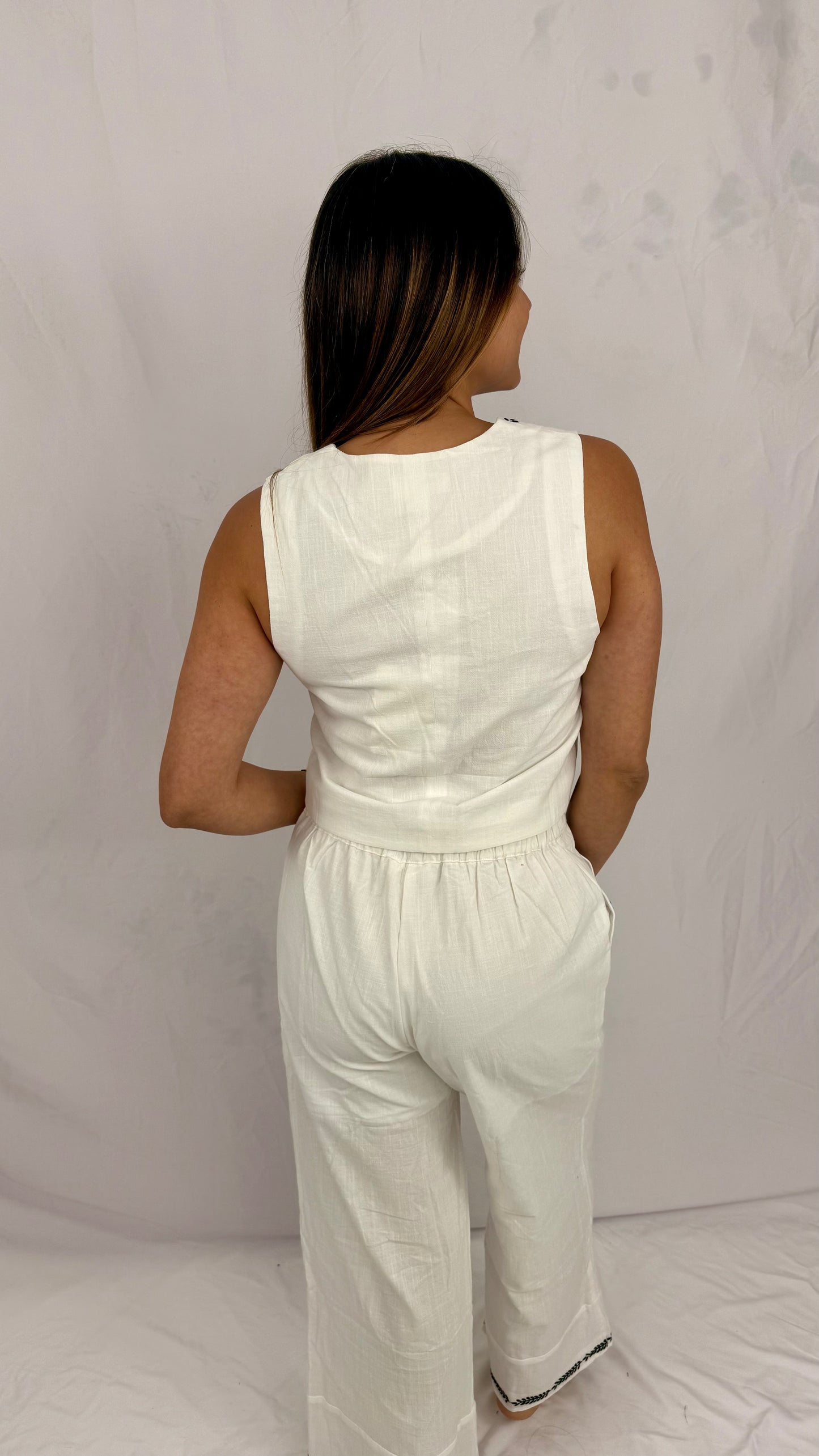 Renacer: White & Black Cotton Top And Pant Set